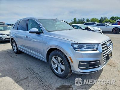 Czwarte zdjęcie samochodu z boku: 2019 AUDI Q7 PREMIUM VIN:WA1AHBF7XKD035731 - miniatura