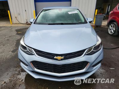 Piąte zdjęcie samochodu w środku: 2018 CHEVROLET CRUZE LT VIN:1G1BE5SM0J7132376 - miniatura