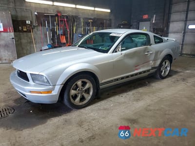 2005 FORD MUSTANG 1ZVFT80N455151538 - główne zdjęcie licytacji z USA - miniatura