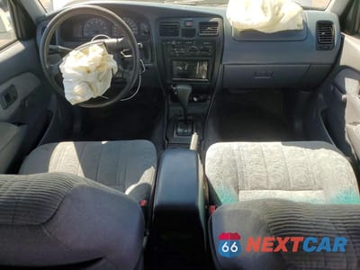 Zdjęcie 8 z 13 samochodu: 2000 TOYOTA 4RUNNER SR5 VIN:JT3GN86RXY0147527 - miniatura