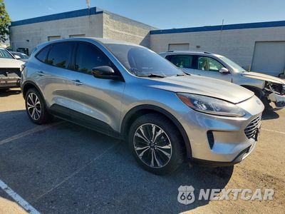 Czwarte zdjęcie samochodu z boku: 2022 FORD ESCAPE SE VIN:1FMCU0G61NUA83137 - miniatura