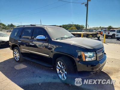 Czwarte zdjęcie samochodu z boku: 2013 CHEVROLET TAHOE K1500 LTZ VIN:1GNSKCE07DR205319 - miniatura