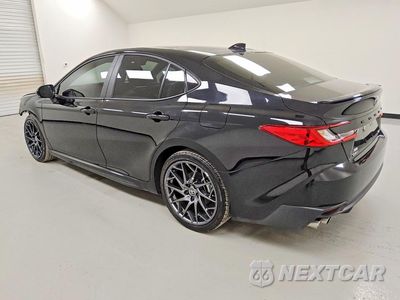 Drugie zdjęcie samochodu z przodu: 2025 TOYOTA CAMRY SE VIN:4T1DBADK5SU018398 - miniatura