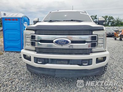 Piąte zdjęcie samochodu w środku: 2018 FORD F250 SUPER DUTY VIN:1FT7W2BT2JEC75096 - miniatura