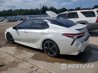 Drugie zdjęcie samochodu z przodu: 2018 TOYOTA CAMRY XSE VIN:4T1B61HK4JU022916 - miniatura