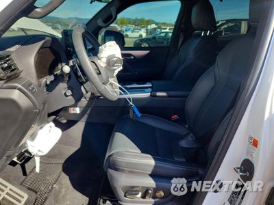 Zdjęcie 7 z 13 samochodu: 2025 LEXUS LX 600 F SPORT HANDLING VIN:JTJMB7CXXS4072300 - miniatura