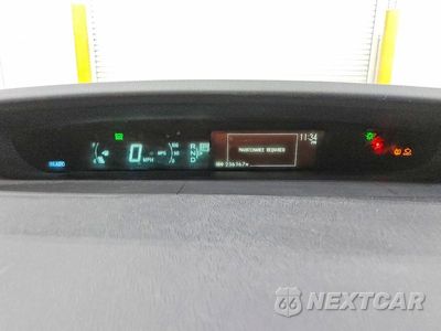 Zdjęcie 9 z 13 samochodu: 2013 TOYOTA PRIUS TWO VIN:JTDKN3DU6D5590948 - miniatura