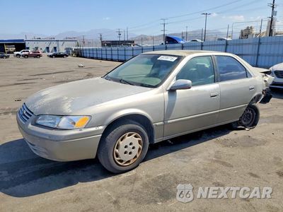 1998 TOYOTA CAMRY LE JT2BG22K6W0151456 - główne zdjęcie licytacji z USA - miniatura