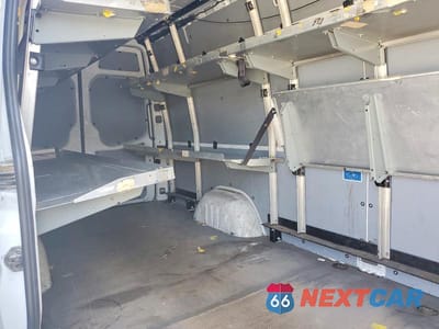 Zdjęcie 11 z 13 samochodu: 2012 MERCEDES-BENZ SPRINTER 2500 DELIVERY VAN VIN:WD3PE8CB1C5612611 - miniatura