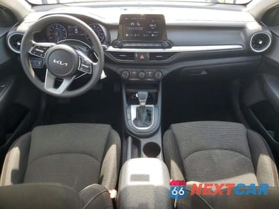 Zdjęcie 8 z 12 samochodu: 2023 KIA FORTE LXS VIN:3KPF24AD6PE585956 - miniatura