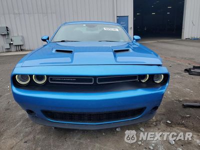 Piąte zdjęcie samochodu w środku: 2019 DODGE CHALLENGER SXT VIN:2C3CDZAG2KH623205 - miniatura