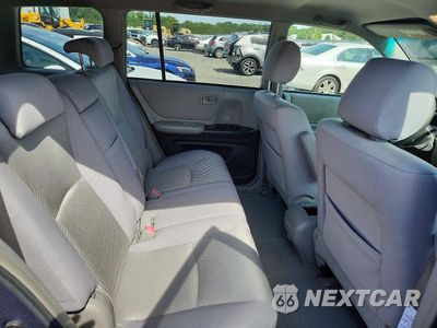 Zdjęcie 10 z 13 samochodu: 2005 TOYOTA HIGHLANDER BASE VIN:JTEEP21A050121361 - miniatura