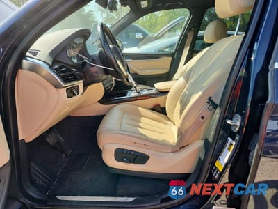 Zdjęcie 7 z 12 samochodu: 2017 BMW X5 XDRIVE35I VIN:5UXKR0C3XH0V72935 - miniatura