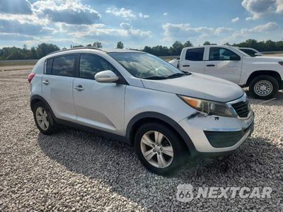 Czwarte zdjęcie samochodu z boku: 2011 KIA SPORTAGE LX VIN:KNDPB3A26B7075905 - miniatura