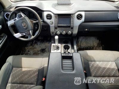 Zdjęcie 8 z 12 samochodu: 2018 TOYOTA TUNDRA SR5 VIN:5TFUW5F17JX721440 - miniatura