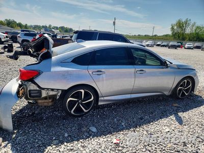Zdjęcie 6 z 12 samochodu: 2018 HONDA ACCORD SPORT VIN:1HGCV1F32JA071431 - miniatura