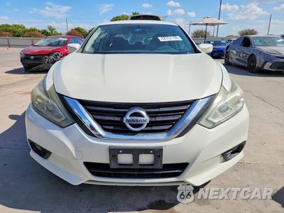 Piąte zdjęcie samochodu w środku: 2016 NISSAN ALTIMA 2.5 SV VIN:1N4AL3AP0GC200609 - miniatura
