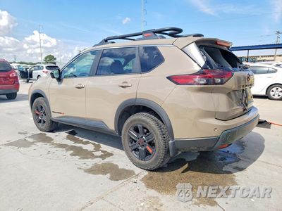 Drugie zdjęcie samochodu z przodu: 2025 NISSAN ROGUE ROCK CREEK VIN:5N1BT3BB7SC675745 - miniatura