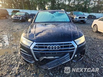 Piąte zdjęcie samochodu w środku: 2018 AUDI Q5 PREMIUM VIN:WA1ANAFY1J2127896 - miniatura
