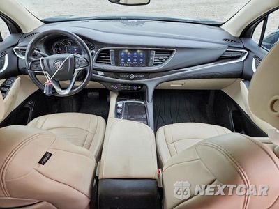 Zdjęcie 8 z 13 samochodu: 2023 BUICK ENCLAVE ESSENCE VIN:5GAERBKW8PJ205600 - miniatura