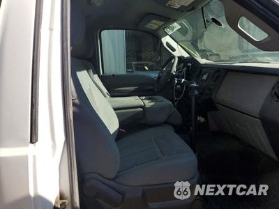 Zdjęcie 11 z 13 samochodu: 2015 FORD F250 SUPER - BOX TRUCK VIN:1FDBF2B60FEA47590 - miniatura