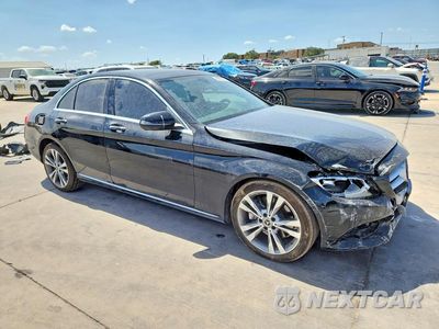 Czwarte zdjęcie samochodu z boku: 2018 MERCEDES-BENZ C 300 VIN:WDDWF4JB8JR411939 - miniatura
