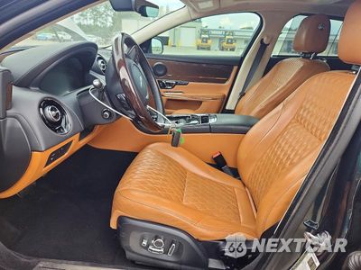 Zdjęcie 7 z 13 samochodu: 2019 JAGUAR XJL SUPERCHARGED VIN:SAJWA2GE9KMW22338 - miniatura