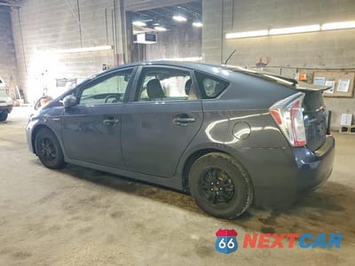 Drugie zdjęcie samochodu z przodu: 2015 TOYOTA PRIUS TWO VIN:JTDKN3DU0F0438146 - miniatura