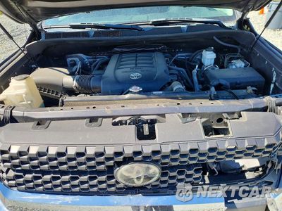 Zdjęcie 11 z 12 samochodu: 2018 TOYOTA TUNDRA CREWMAX SR5 VIN:5TFDW5F18JX741776 - miniatura