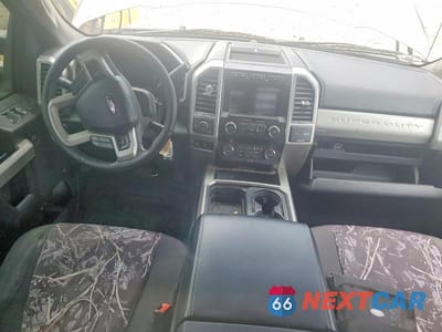 Zdjęcie 8 z 12 samochodu: 2019 FORD F350 SUPER DUTY VIN:1FT8W3BT7KEF56919 - miniatura