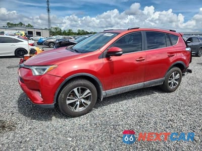 2017 TOYOTA RAV4 XLE JTMWFREV7HJ127528 - główne zdjęcie licytacji z USA - miniatura