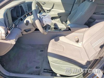 Zdjęcie 7 z 13 samochodu: 2022 HYUNDAI ELANTRA SEL VIN:KMHLM4AG7NU283447 - miniatura