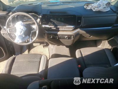Zdjęcie 8 z 12 samochodu: 2022 CHEVROLET SILVERADO K1500 LT-L VIN:1GCPDKEK0NZ500316 - miniatura