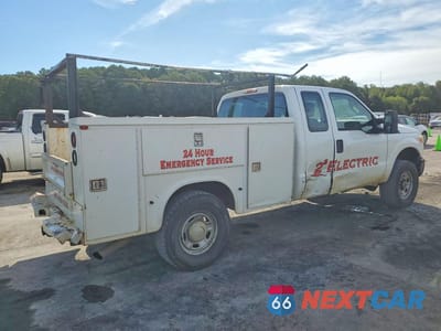 Trzecie zdjęcie samochodu z tyłu: 2011 FORD F250 SUPER DUTY VIN:1FD7X2B68BEA36835 - miniatura