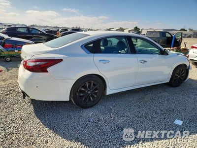 Trzecie zdjęcie samochodu z tyłu: 2018 NISSAN ALTIMA 2.5 SL VIN:1N4AL3AP5JC246959 - miniatura