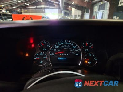 Zdjęcie 9 z 13 samochodu: 2015 CHEVROLET EXPRESS G2500 VIN:1GCWGFCF8F1285798 - miniatura