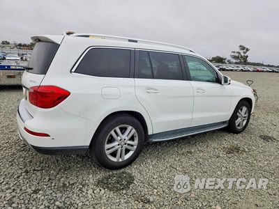 Trzecie zdjęcie samochodu z tyłu: 2015 MERCEDES-BENZ GL 350 BLUETEC VIN:4JGDF2EE9FA561988 - miniatura