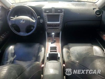 Zdjęcie 8 z 12 samochodu: 2008 LEXUS IS 250 BASE VIN:JTHBK262985078281 - miniatura