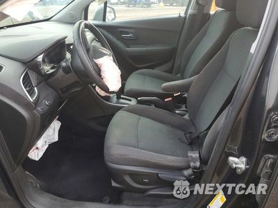 Zdjęcie 7 z 13 samochodu: 2019 CHEVROLET TRAX LS VIN:3GNCJKSB6KL157307 - miniatura