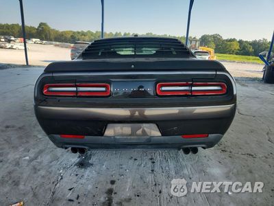 Zdjęcie 6 z 12 samochodu: 2017 DODGE CHALLENGER SXT VIN:2C3CDZAG2HH624735 - miniatura