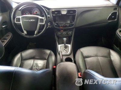 Zdjęcie 8 z 12 samochodu: 2012 CHRYSLER 200 LIMITED VIN:1C3CCBCG7CN326155 - miniatura