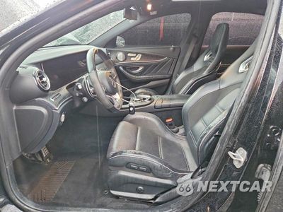 Zdjęcie 7 z 12 samochodu: 2018 MERCEDES-BENZ E 63 AMG-S VIN:WDDZF8KB0JA388044 - miniatura