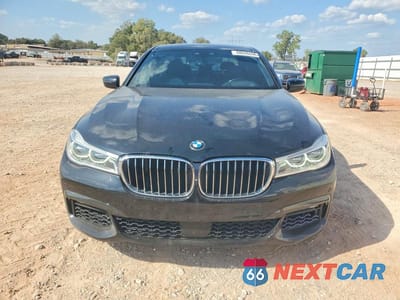 Piąte zdjęcie samochodu w środku: 2017 BMW 750 XI VIN:WBA7F2C54HG422059 - miniatura