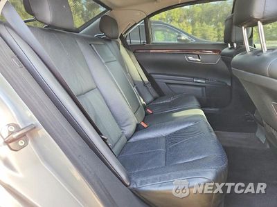 Zdjęcie 10 z 12 samochodu: 2007 MERCEDES-BENZ S 550 VIN:WDDNG71X67A017840 - miniatura