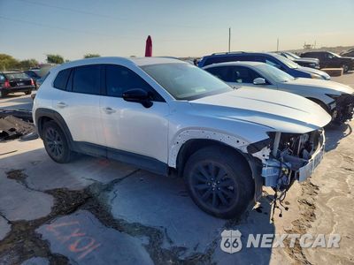 Czwarte zdjęcie samochodu z boku: 2023 MAZDA CX-50 PREFERRED PLUS VIN:7MMVABCM7PN135759 - miniatura
