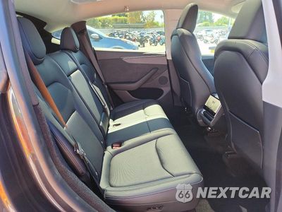 Zdjęcie 11 z 13 samochodu: 2026 TESLA MODEL Y VIN:7SAYGDED9TF536617 - miniatura
