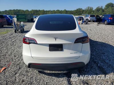 Zdjęcie 6 z 12 samochodu: 2024 TESLA MODEL Y VIN:7SAYGDEE8RA239062 - miniatura