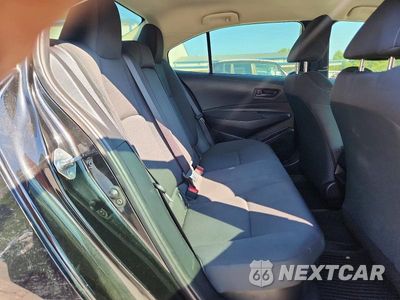Zdjęcie 10 z 12 samochodu: 2022 TOYOTA COROLLA LE VIN:JTDEAMDE4NJ049820 - miniatura