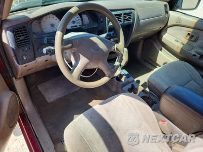 Zdjęcie 8 z 12 samochodu: 2001 TOYOTA TACOMA XTRACAB PRERUNNER VIN:5TESN92N71Z857408 - miniatura