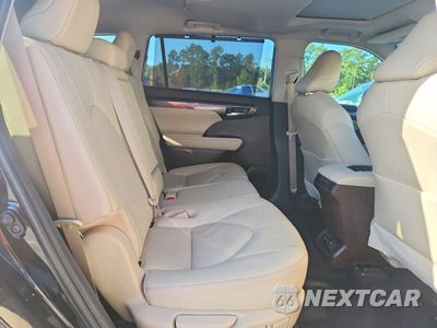 Zdjęcie 11 z 13 samochodu: 2020 TOYOTA HIGHLANDER LIMITED VIN:5TDYZRAH5LS010588 - miniatura